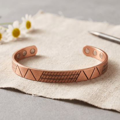 Aviora Crest Copper Bracelet
